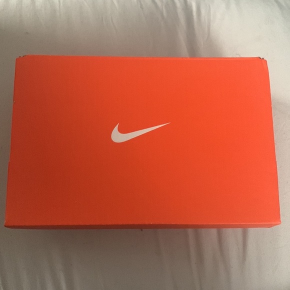 NIKE Revolution 5 - Infant Size 2C - Black, Red, Blue & White - Picture 4 of 4